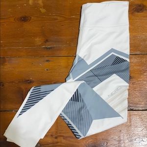 NERO workout leggings